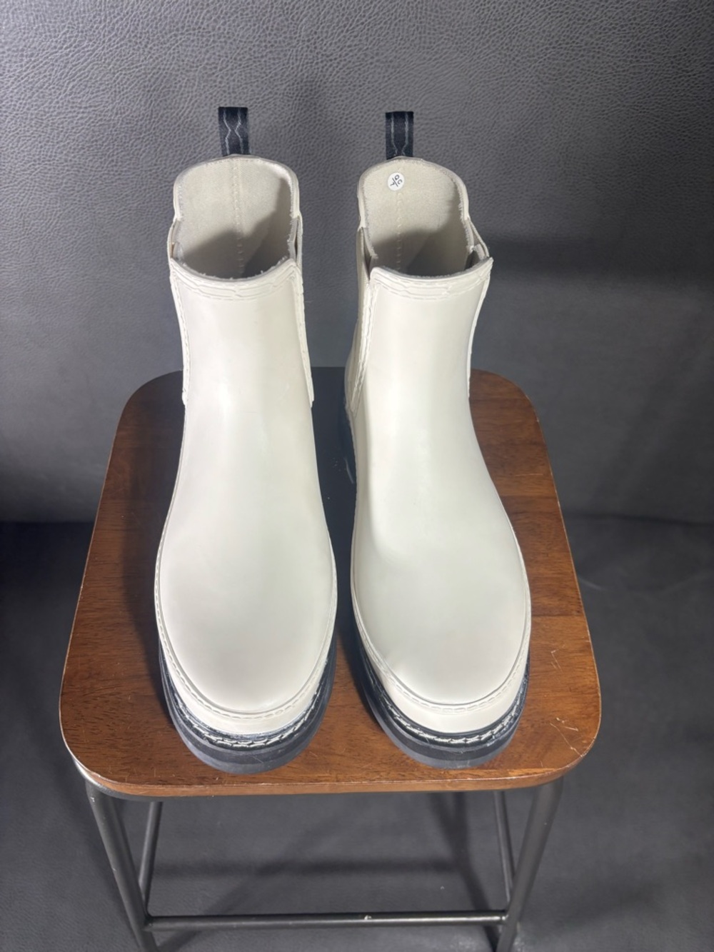 Hunter Women's Chelsea Rain Ankle Boots - Cream/White with Black Sole - Picture 2 of 9